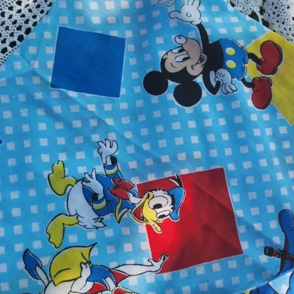 Vintage donald duck, mickey bright vibrant pillowcases set‎ of two. - Picture 4 of 8